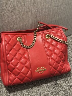 Love Moschino Red Quilted Leather Shoulder Bag with Gold Chain